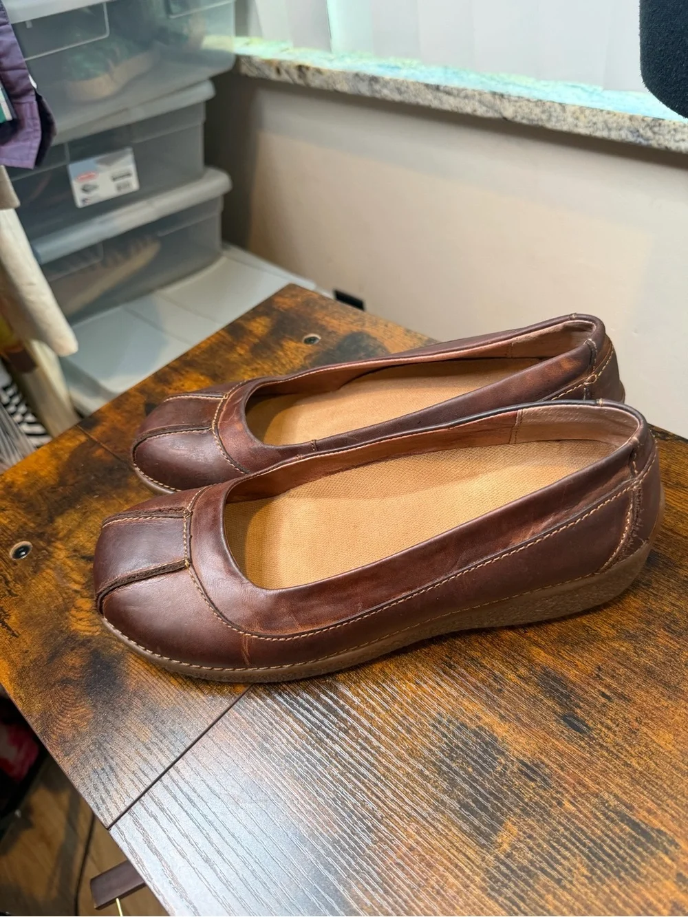 Duluth Trading Co. Brown Leather Women's Andina Skimmer slip-on flats Size 9.5
